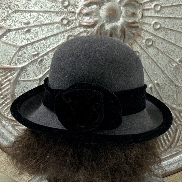Arlin 100% Wool Gray & Black Bucket Hat